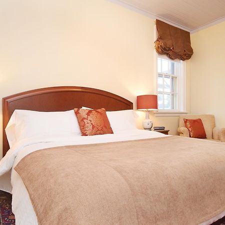 Manoir Chamberland (Adults Only) Hotel Montebello Exterior foto