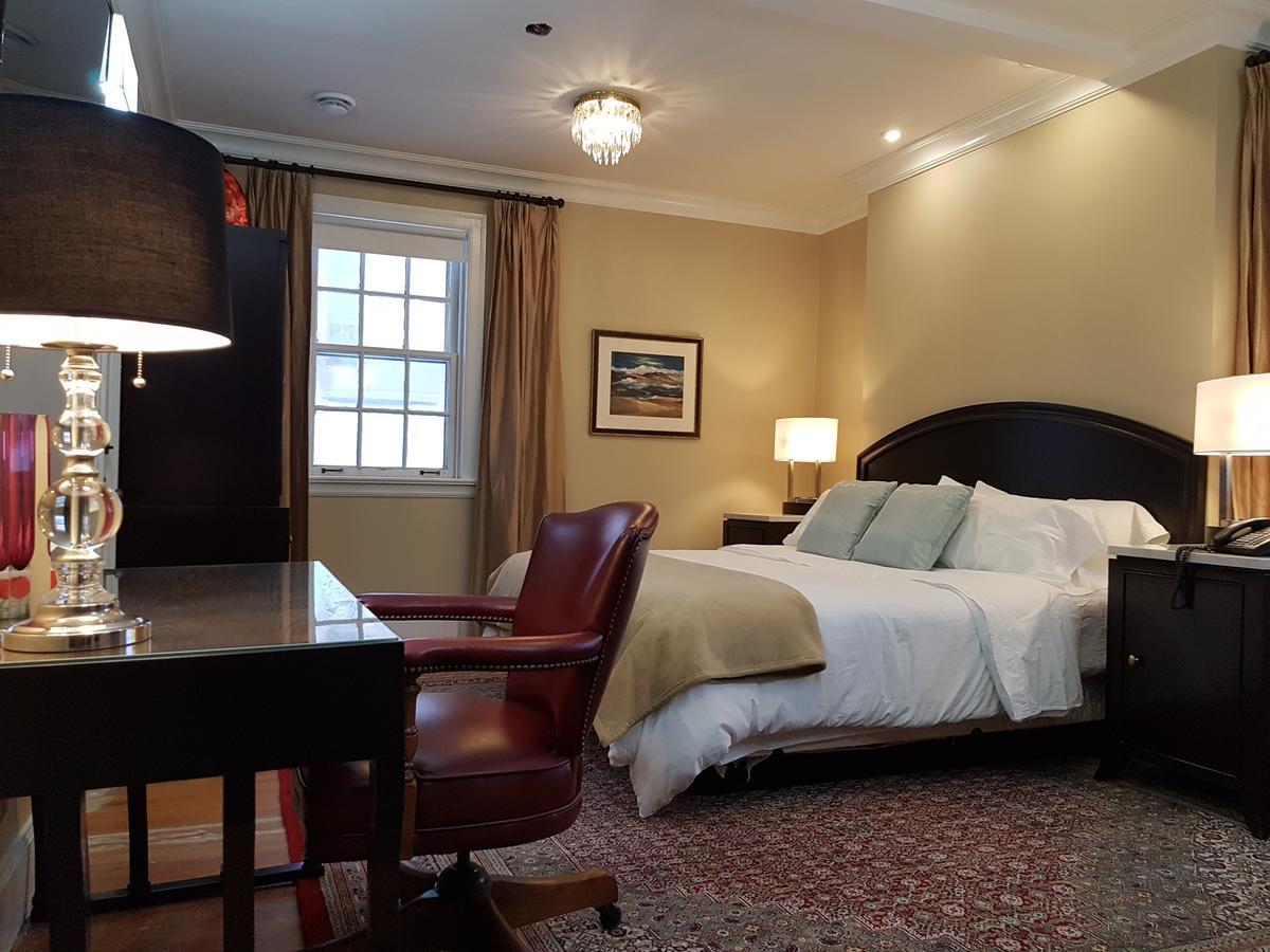 Manoir Chamberland (Adults Only) Hotel Montebello Exterior foto